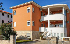 Beautiful Apartment In Biograd With Wifi